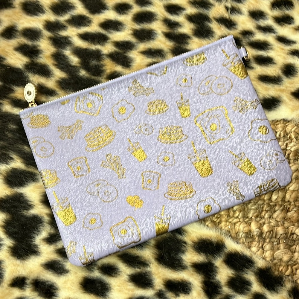 Stoney Clover Lane Pouch